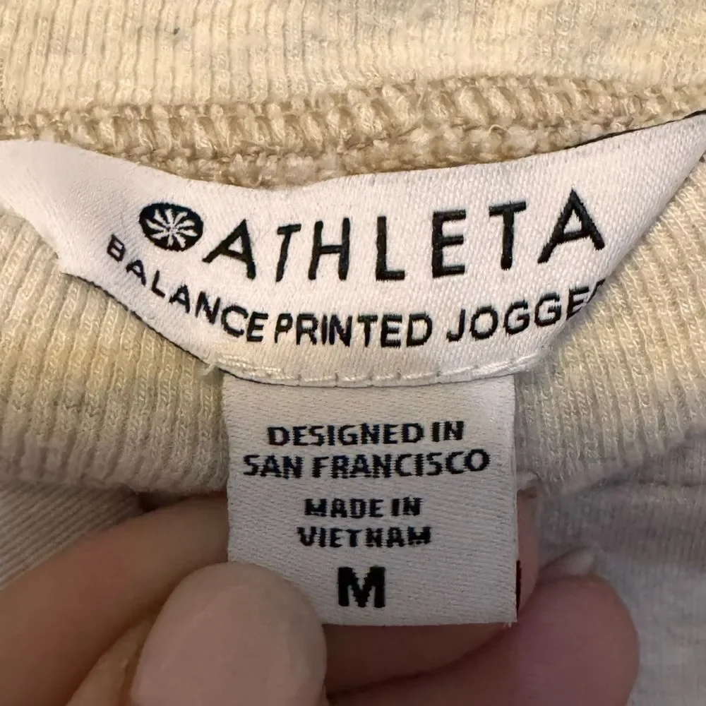 Athleta Camo Lux Balance Jogger M